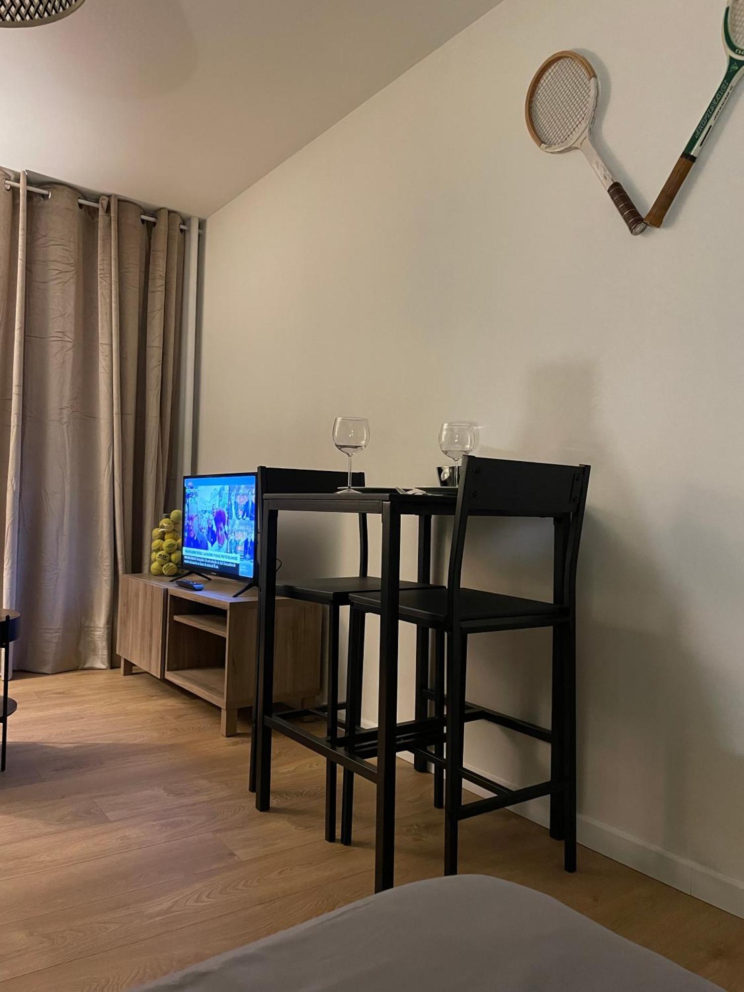 Le Wimbledon Appartement Chalon-sur-Saône Buitenkant foto